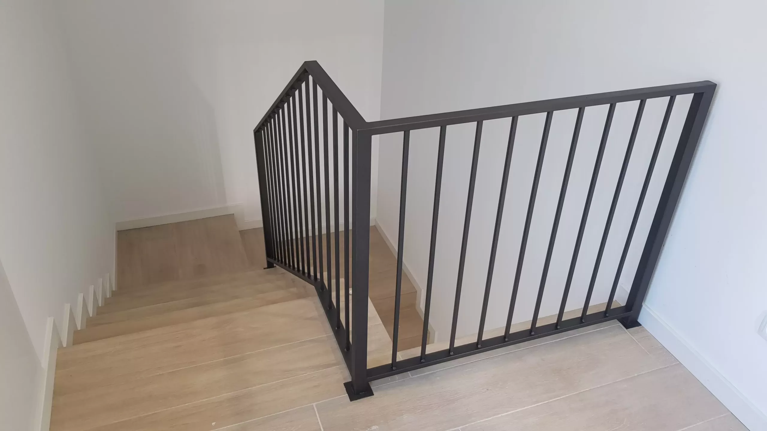 Pintar barandillas Ávila